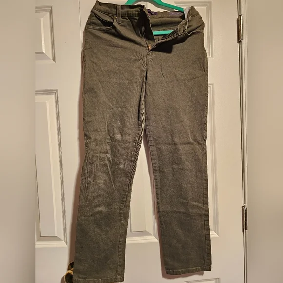 Gloria Vanderbilt Olive Green Amanda Jeans - Size 6 - Picture 1 of 3